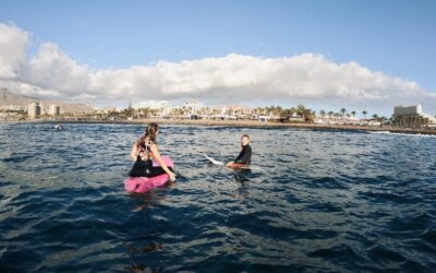 Pierwsze lekcje surfingu na Teneryfie: Jak się przygotować