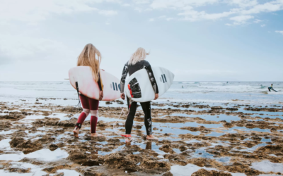 Surf Lessons vs Surf Camps: Pros and Cons for Your Next Surfing Adventure
